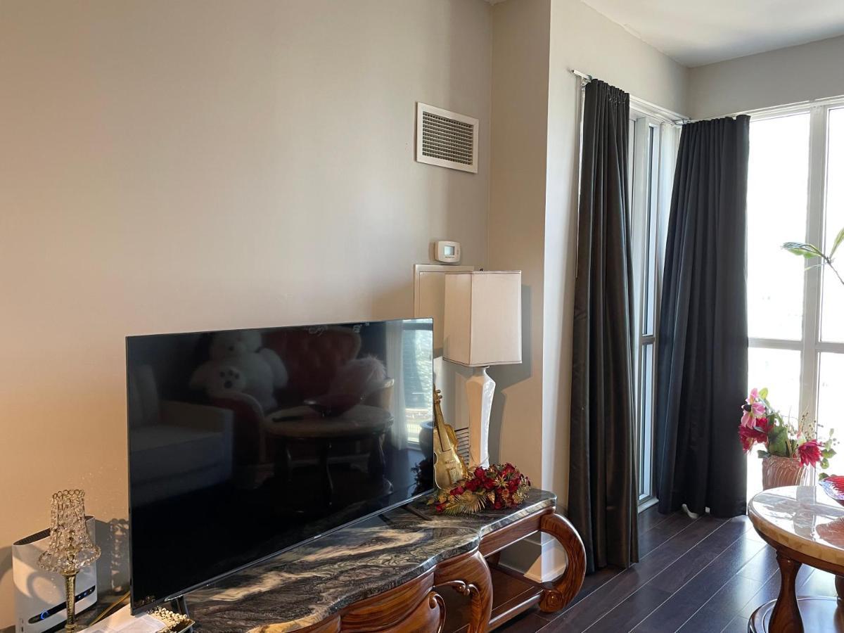 Luxury Condo With Cn Tower View Toronto Exterior foto